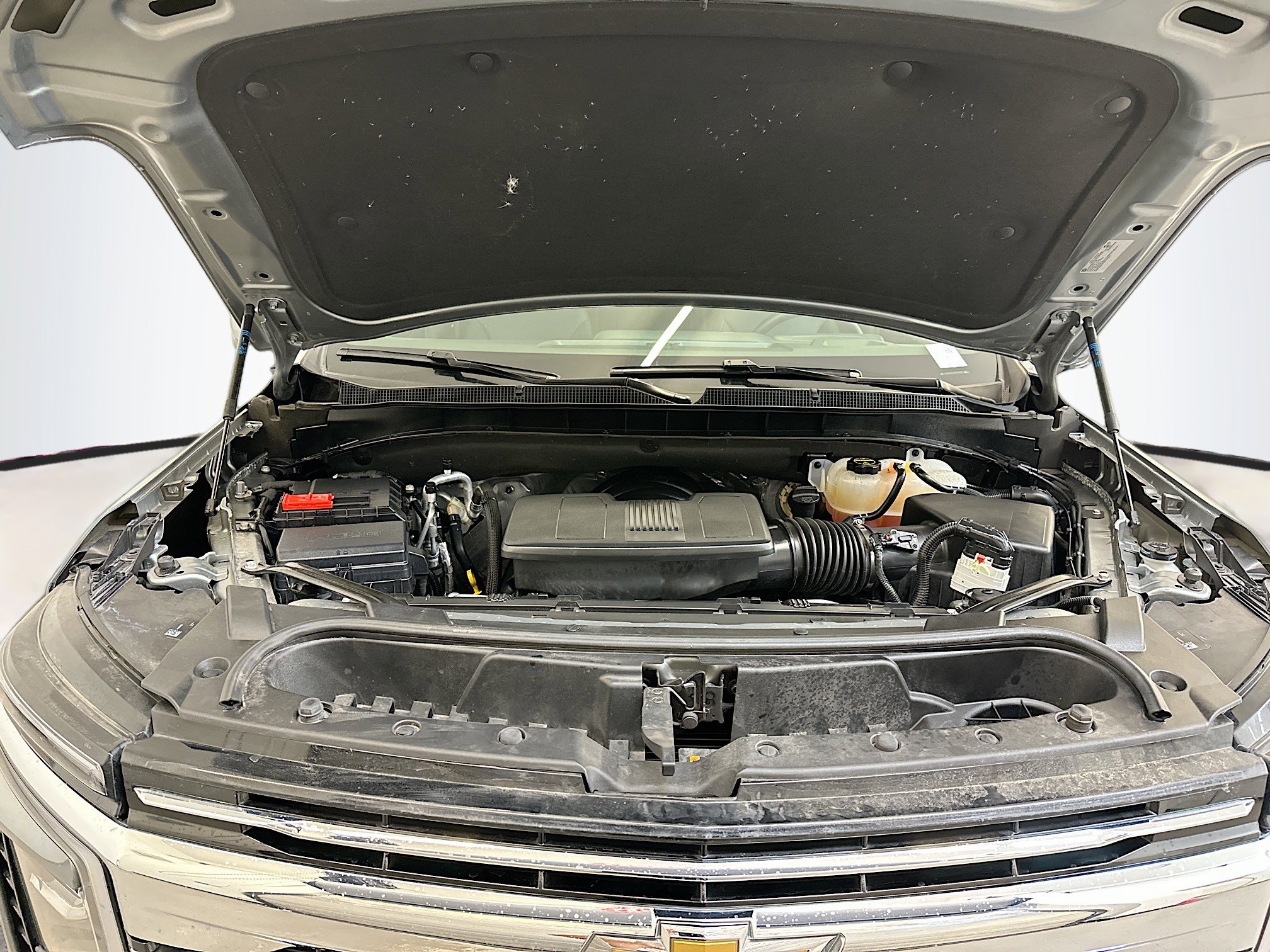 Used 2025 Chevrolet Suburban LT image 36