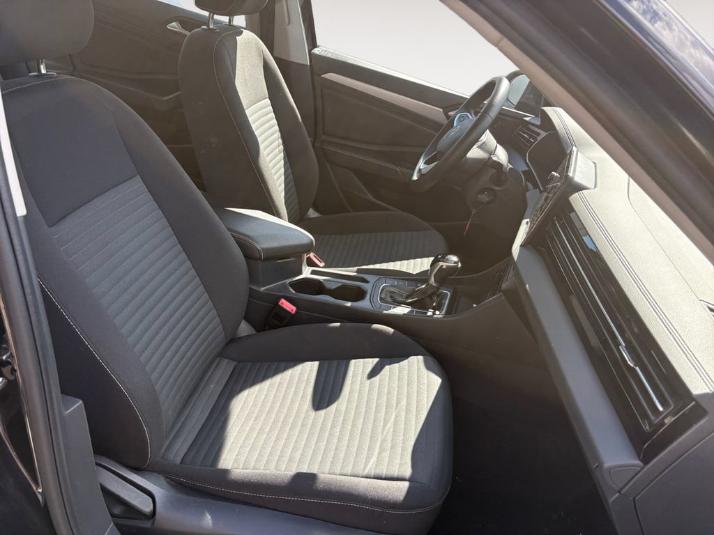 Used 2025 Volkswagen Jetta S FWD image 15