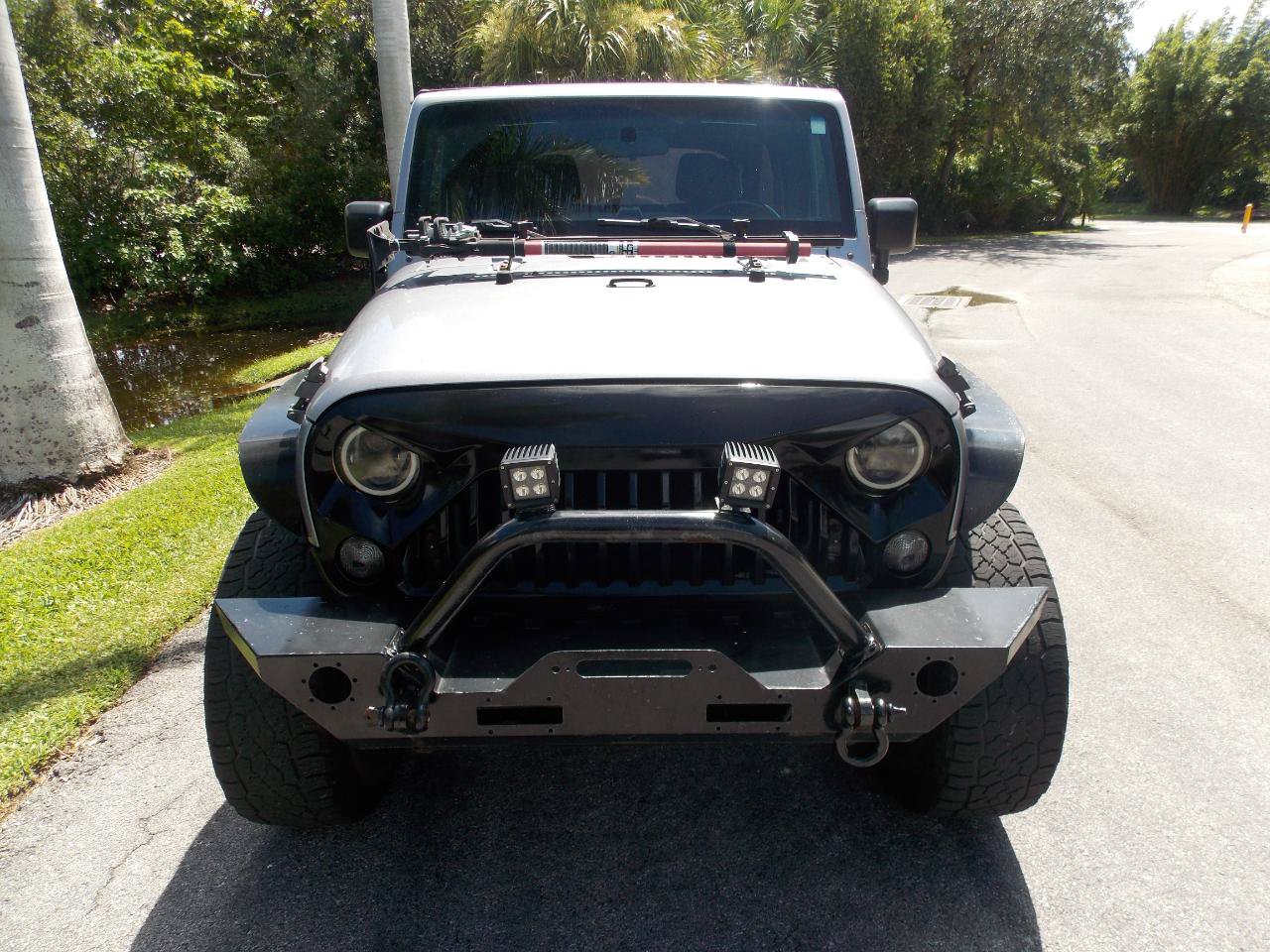 Used 2016 Jeep Wrangler Unlimited Sport w/ Connectivity Group AWD/4WD image 17