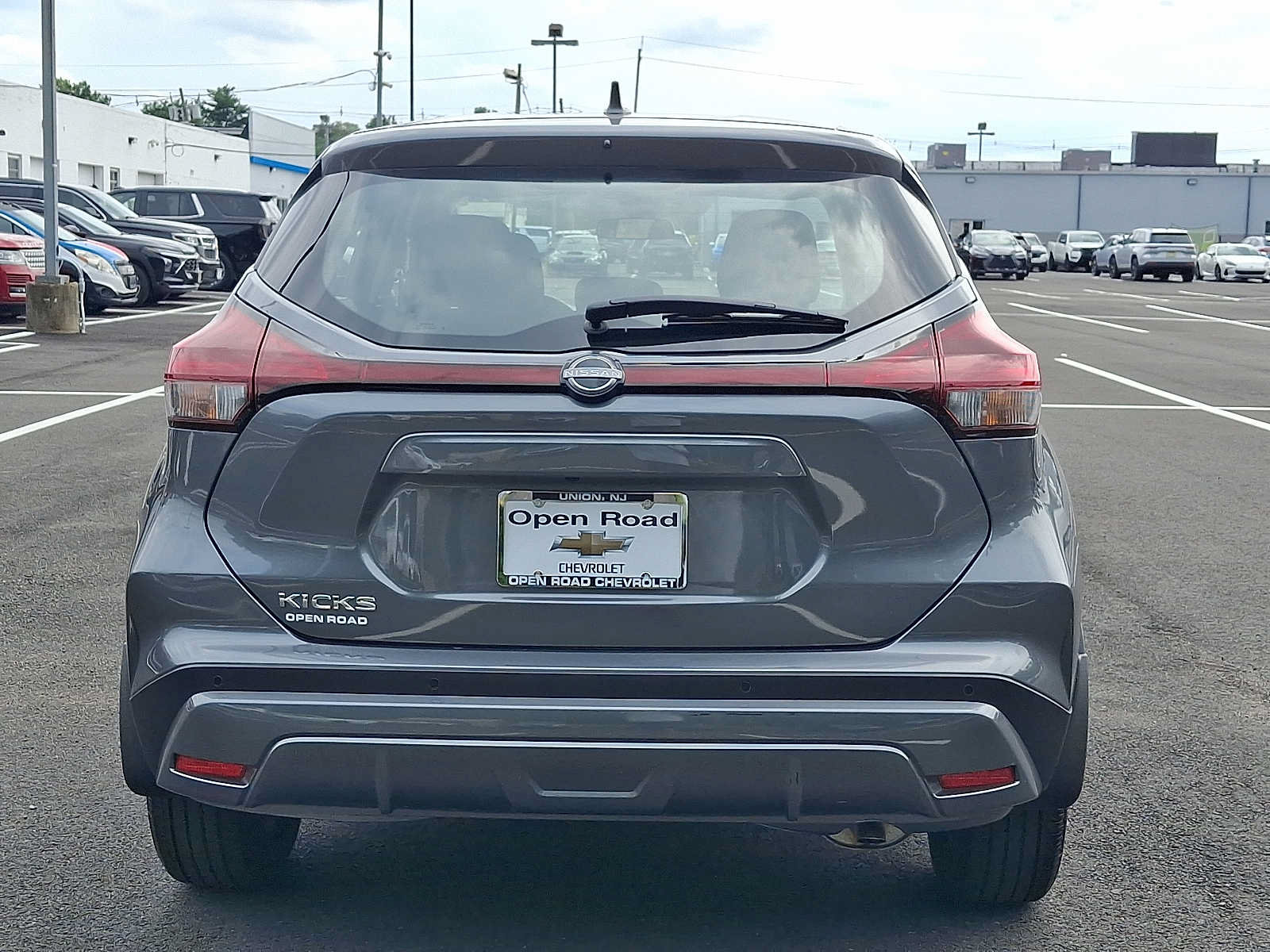 Used 2025 Nissan Kicks Play S FWD image 5