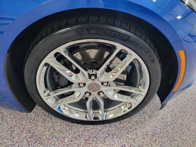 Used 2014 Chevrolet Corvette Stingray Convertible w/ 2LT Preferred Equipment Group RWD image 13