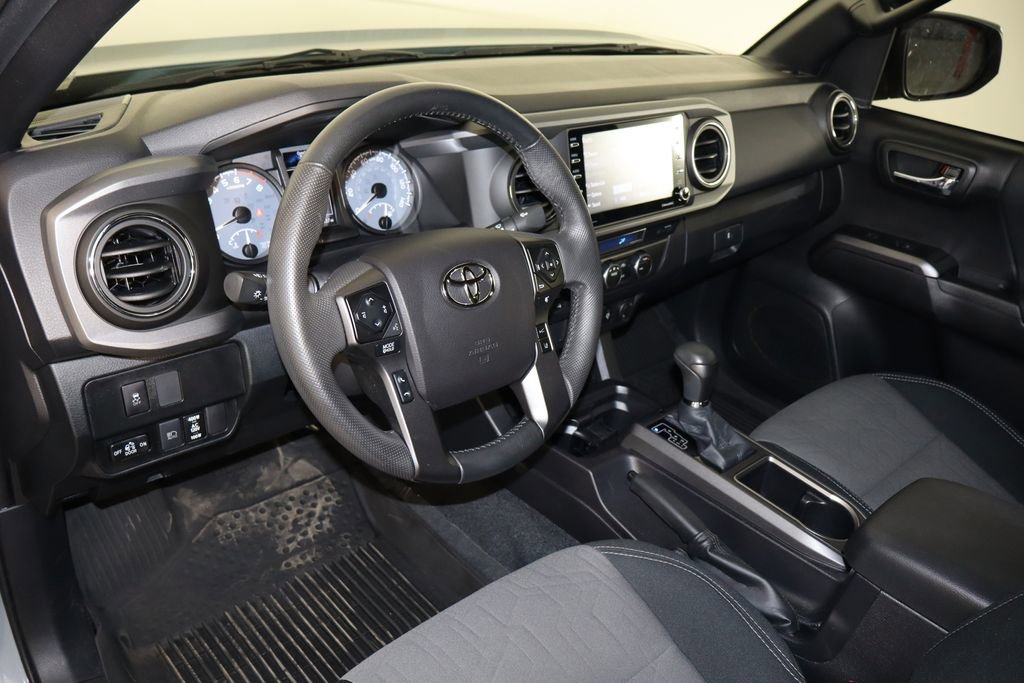 Used 2021 Toyota Tacoma TRD Off-Road image 25
