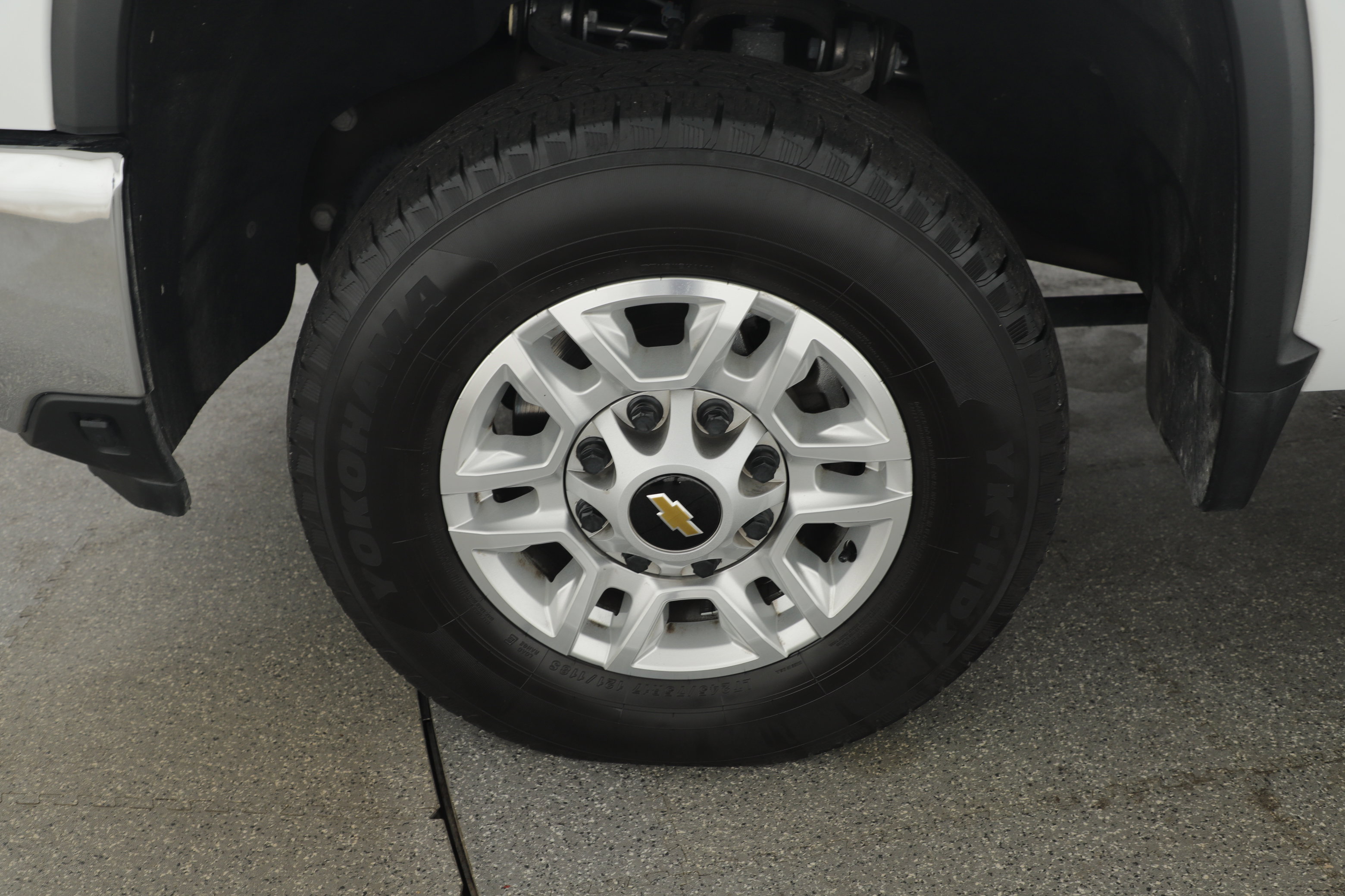 Used 2024 Chevrolet Silverado 2500 LT image 5