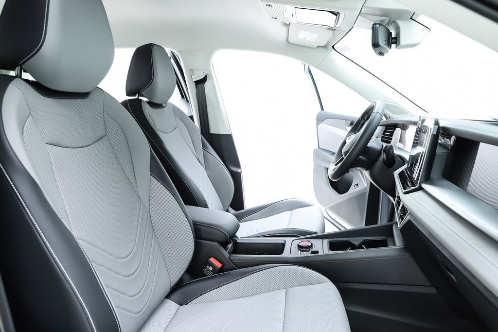 New 2026 Volkswagen Tiguan SE image 35