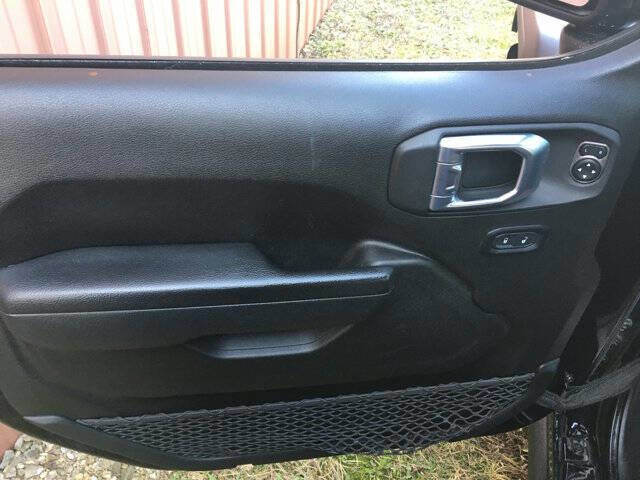 Used 2021 Jeep Wrangler Sport w/ LED Headlamp & Fog Lamp Group image 10