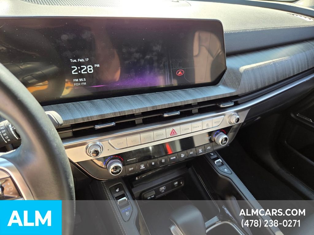 Used 2025 Kia Telluride EX image 24