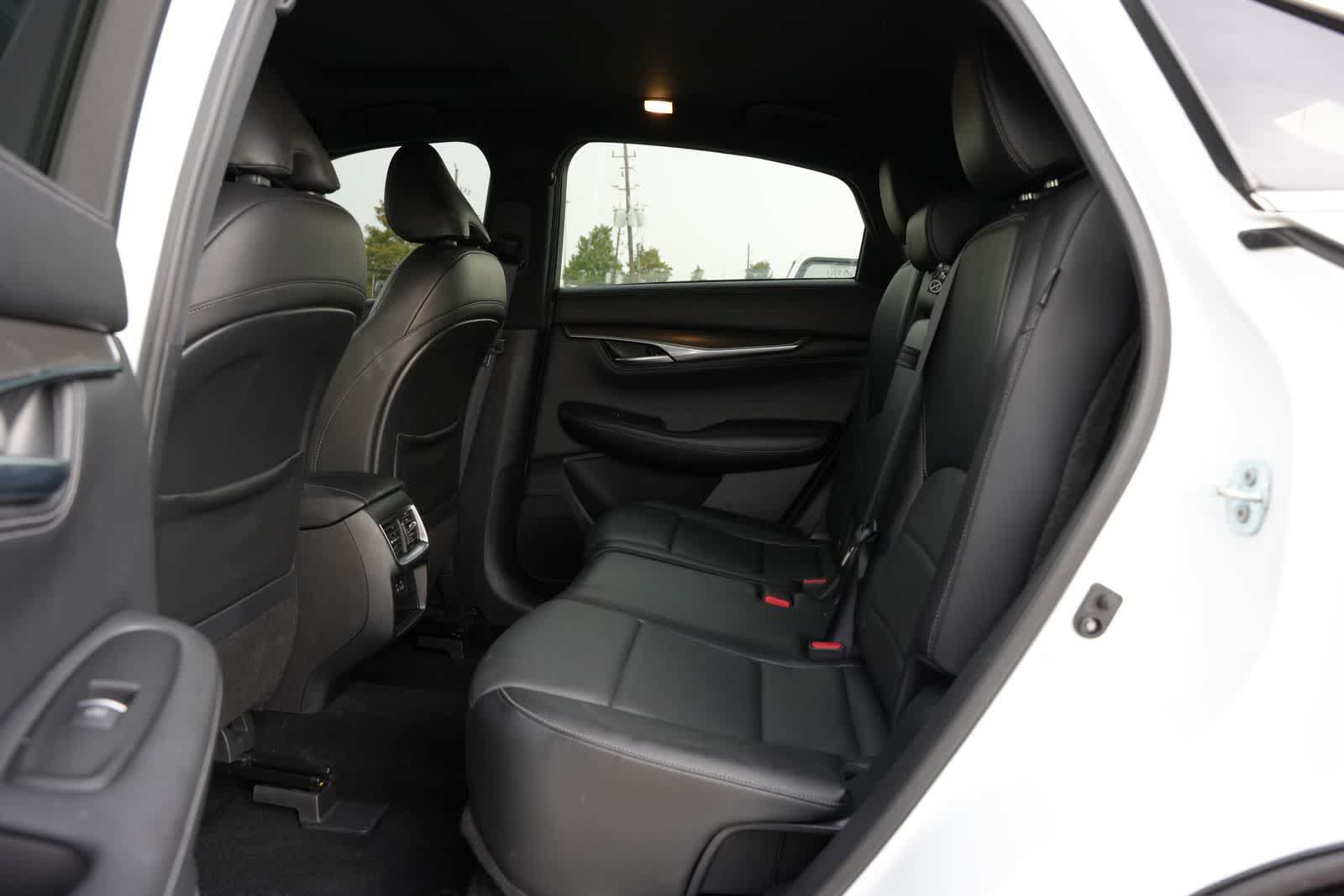 Used 2023 INFINITI QX55 Luxe w/ Cargo Package AWD/4WD image 18
