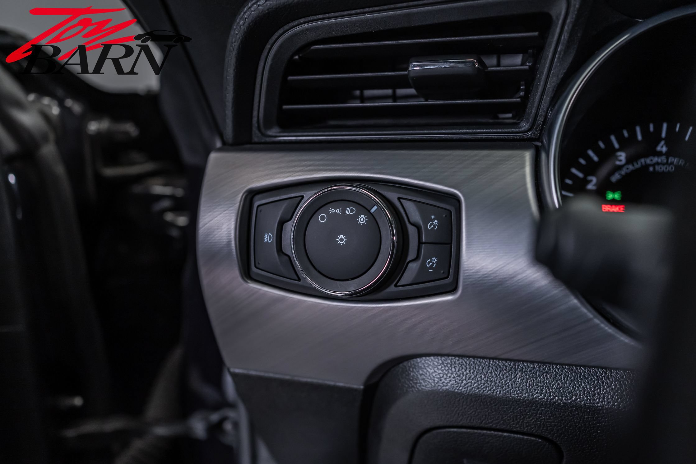 Used 2023 Ford Mustang GT RWD image 27