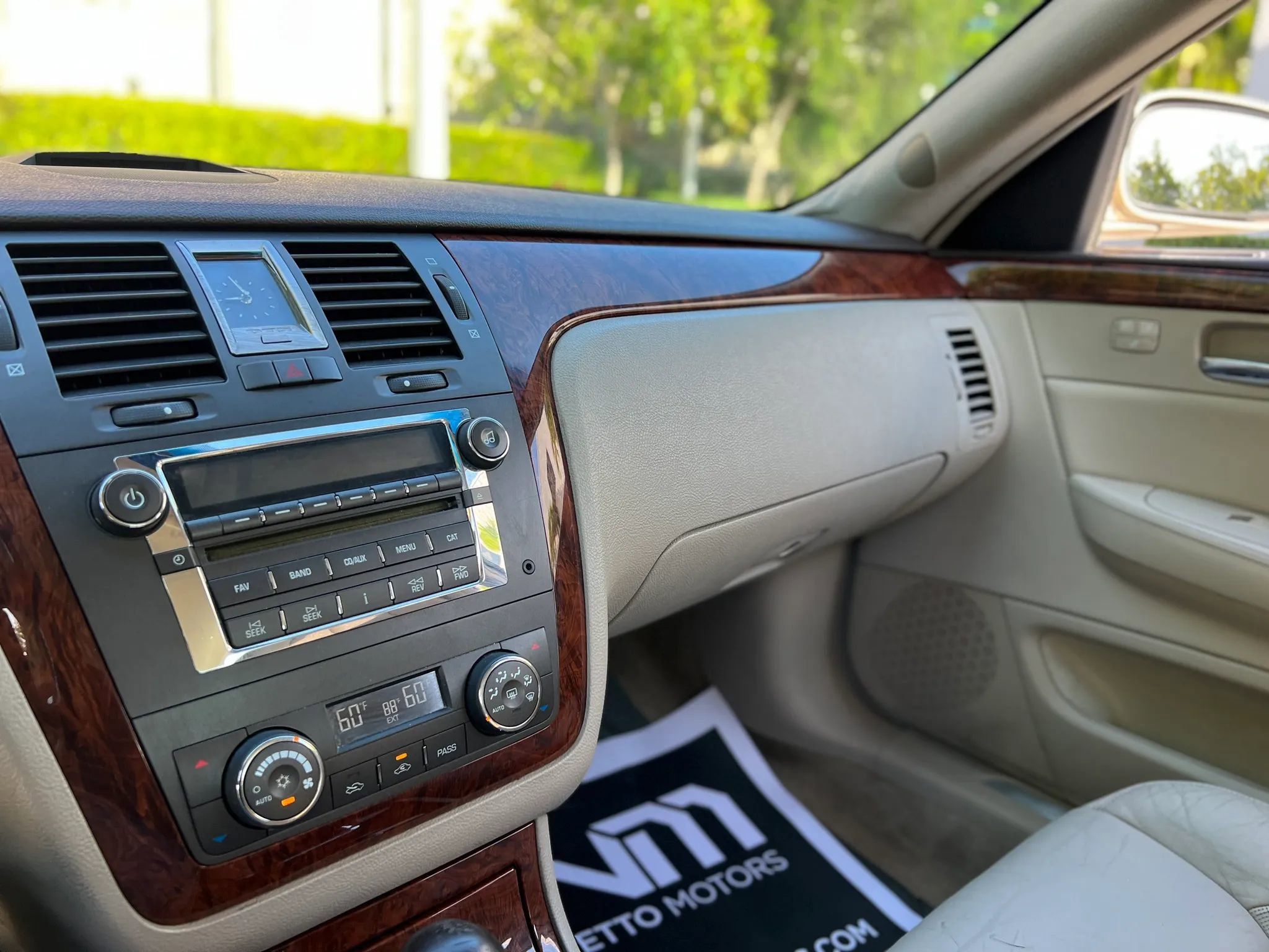 Used 2007 Cadillac DTS Luxury I image 38