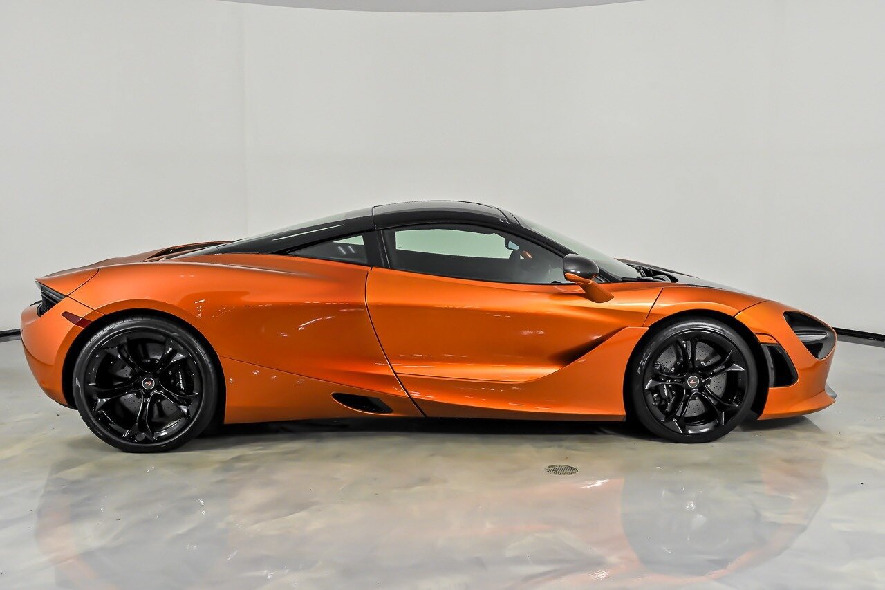 Used 2018 McLaren 720S Performance RWD image 17