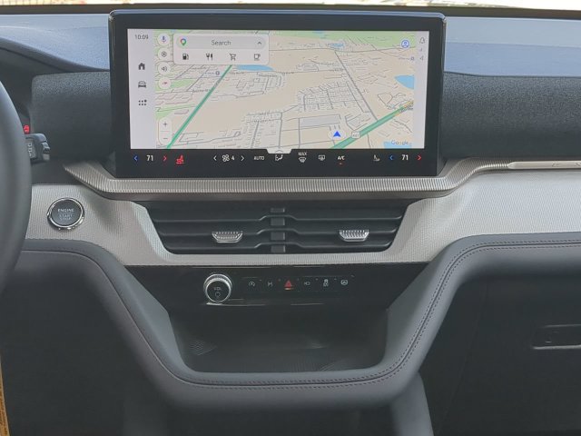 New 2026 Ford Explorer Active RWD image 18