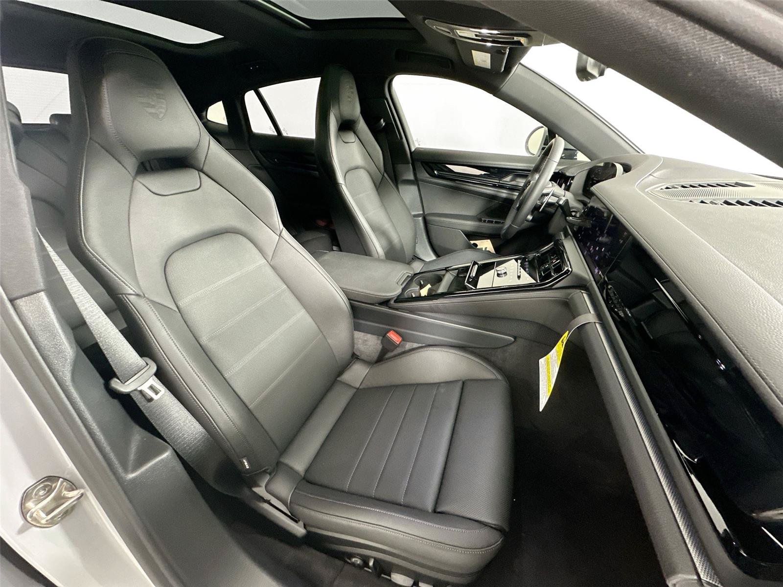Certified 2026 Porsche Panamera 4 AWD/4WD image 27