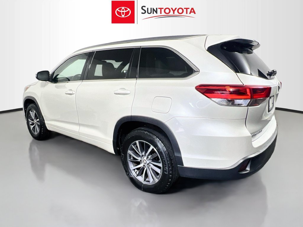 Used 2018 Toyota Highlander XLE FWD image 5