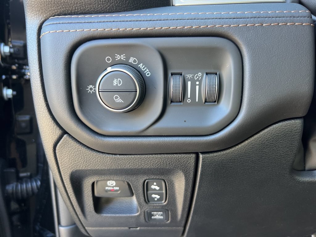 New 2026 RAM 1500 Tungsten AWD/4WD image 14
