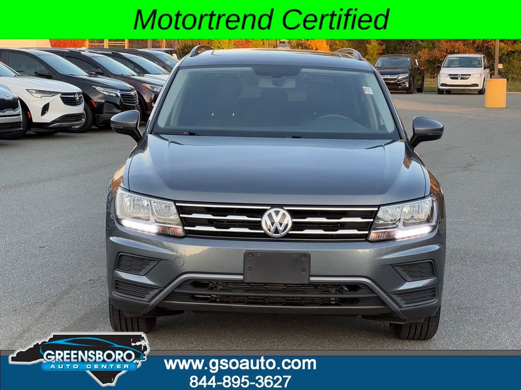Used 2021 Volkswagen Tiguan SE w/ Panoramic Sunroof Package image 5
