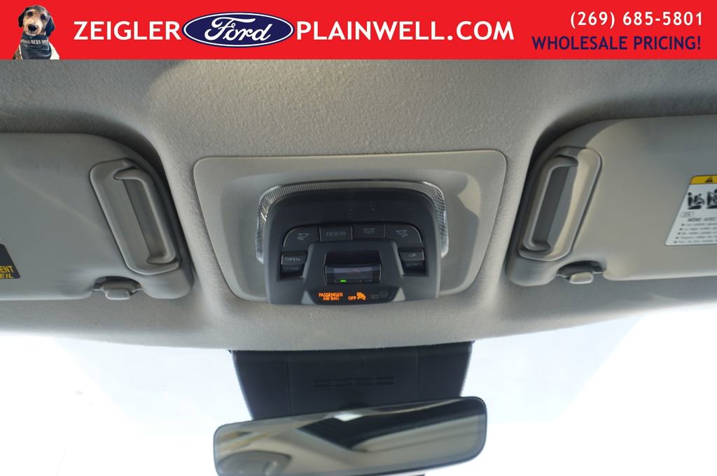 Used 2023 Toyota Corolla Cross XLE w/ Convenience Package image 27