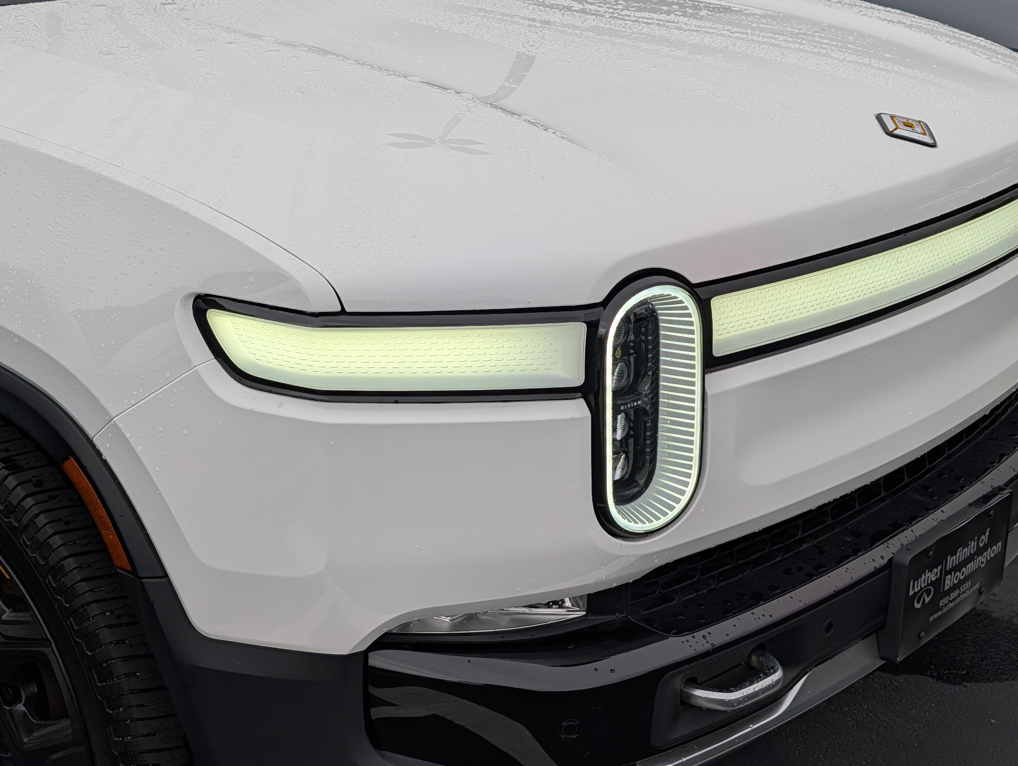 Used 2023 Rivian R1S Adventure Dual AWD/4WD image 16