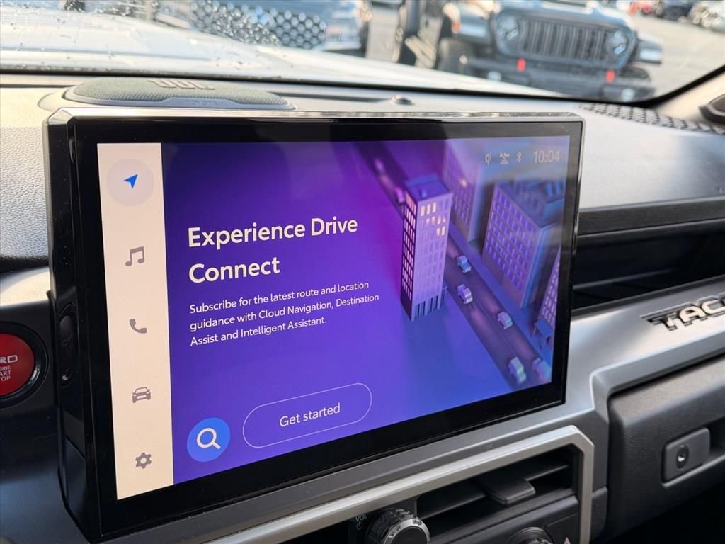 Used 2024 Toyota Tacoma TRD Sport w/ TRD Sport Upgrade Package image 18