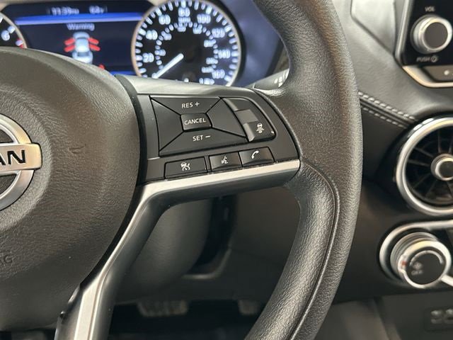 Used 2023 Nissan Sentra SV image 9