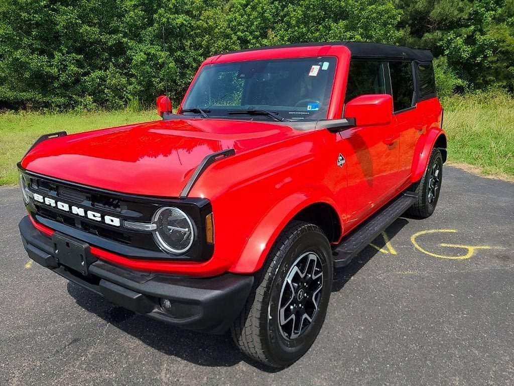 Used 2023 Ford Bronco Outer Banks AWD/4WD image 11