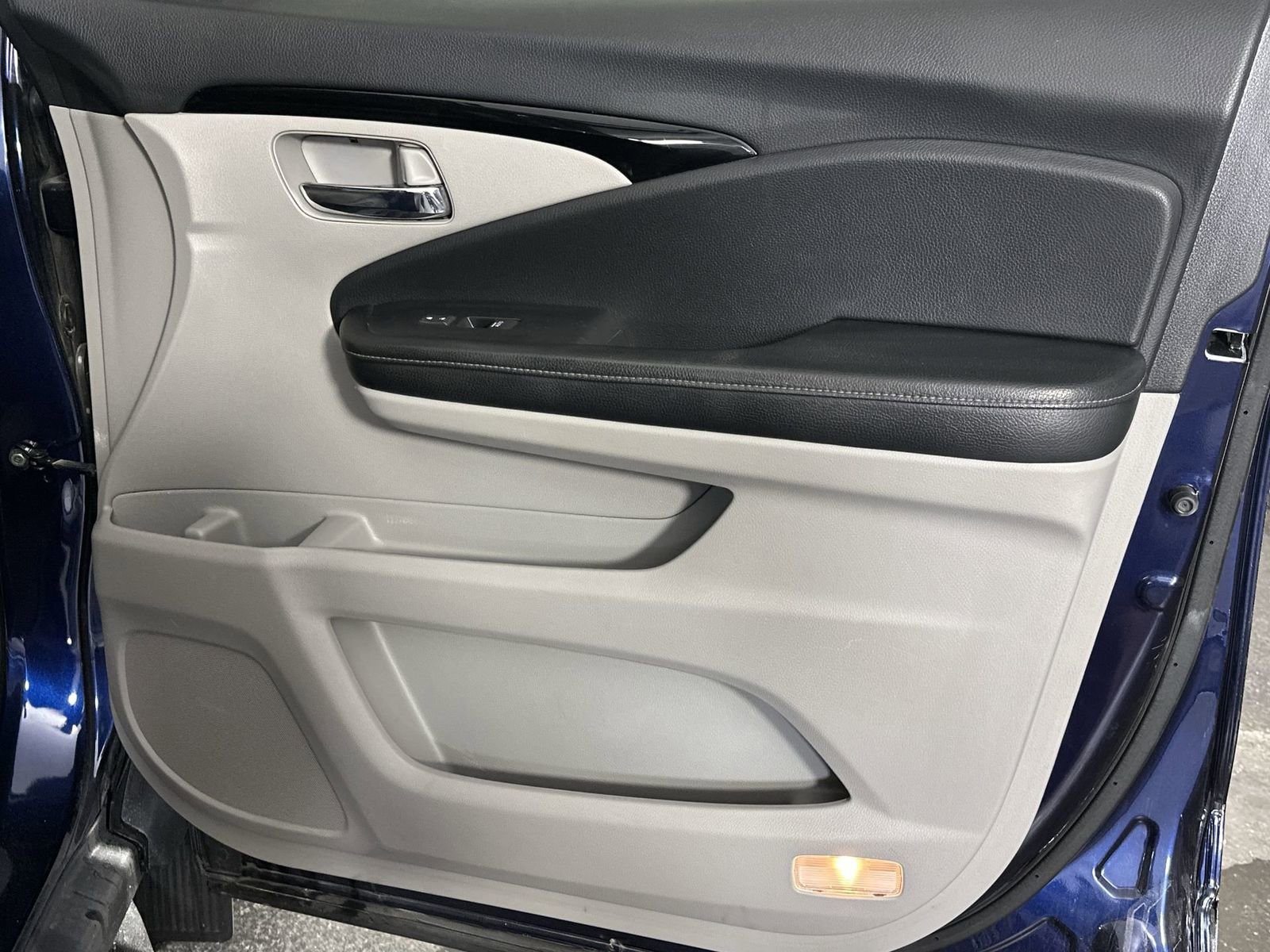 Used 2018 Honda Ridgeline RTL-E image 31