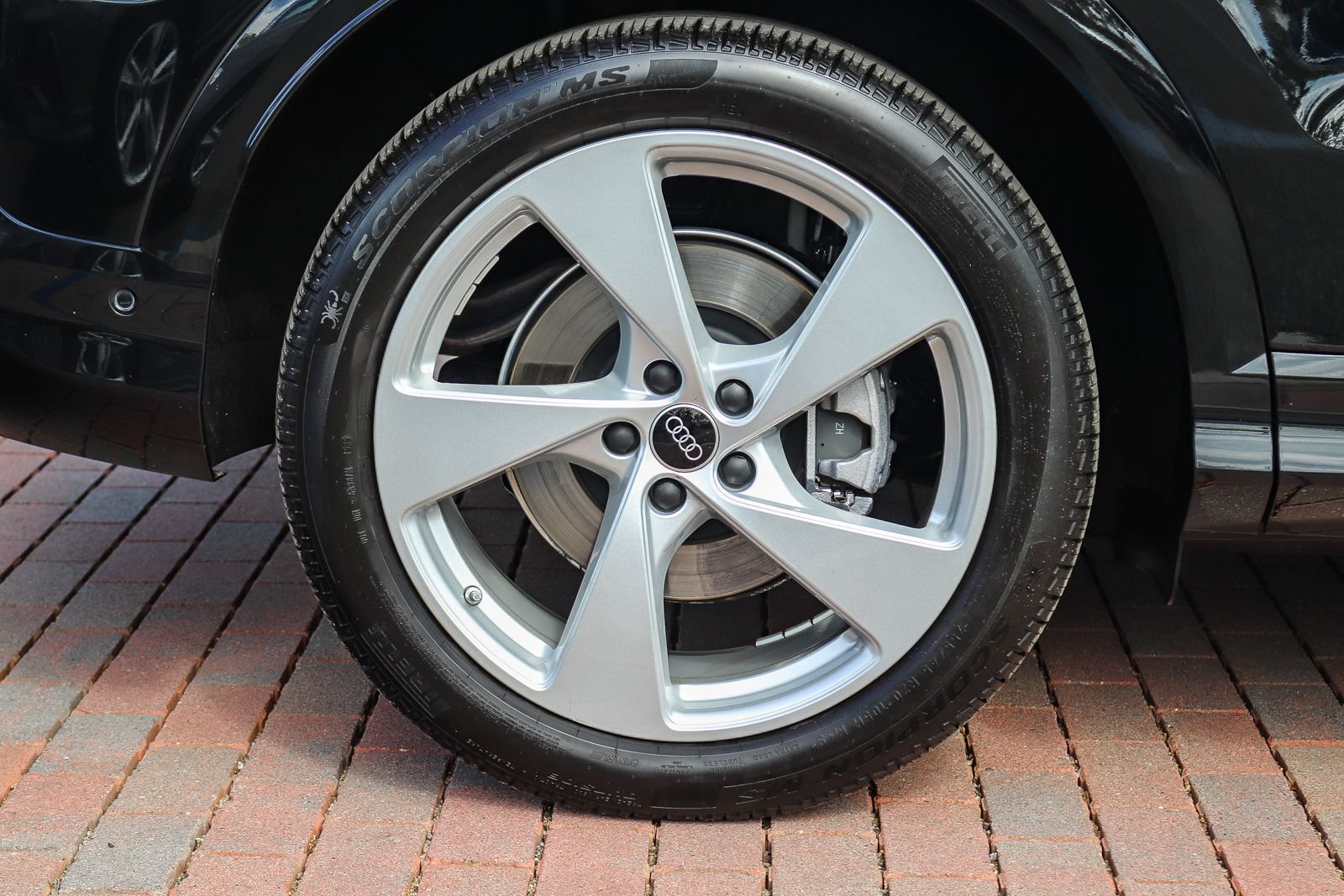 Certified 2025 Audi Q5 Prestige AWD/4WD image 10