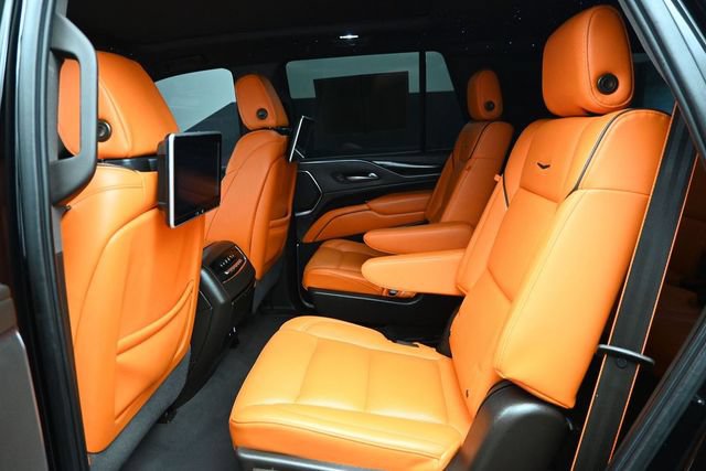 Used 2022 Cadillac Escalade Sport w/ Touring Package AWD/4WD image 8