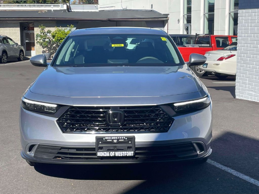 Used 2024 Honda Accord EX image 2