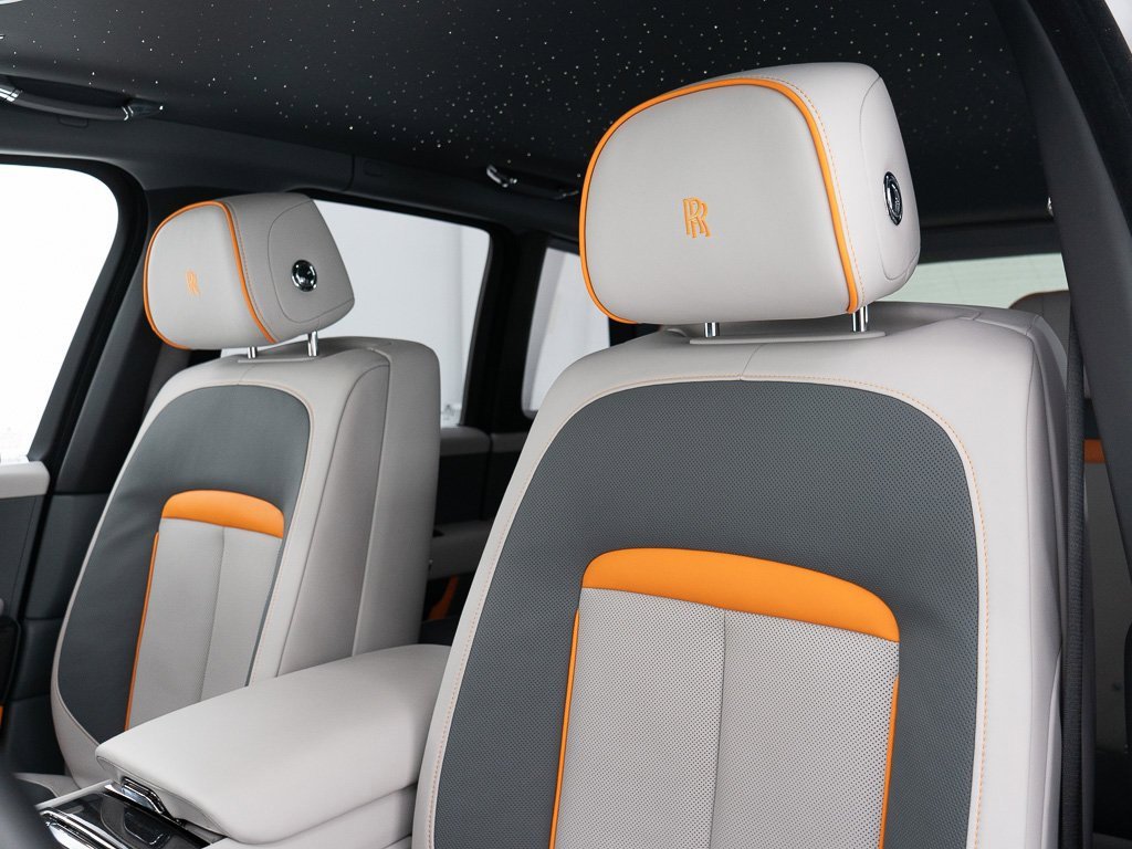 Certified 2025 Rolls-Royce Cullinan Black Badge image 17