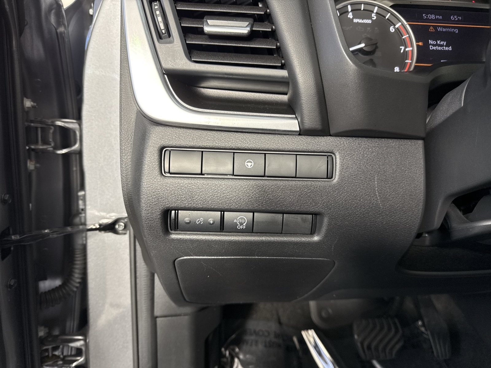 Certified 2023 Nissan Rogue SV AWD/4WD image 16