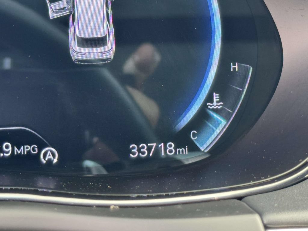 Certified 2022 Genesis GV70 3.5T Sport w/ Sport Prestige Package AWD/4WD image 25
