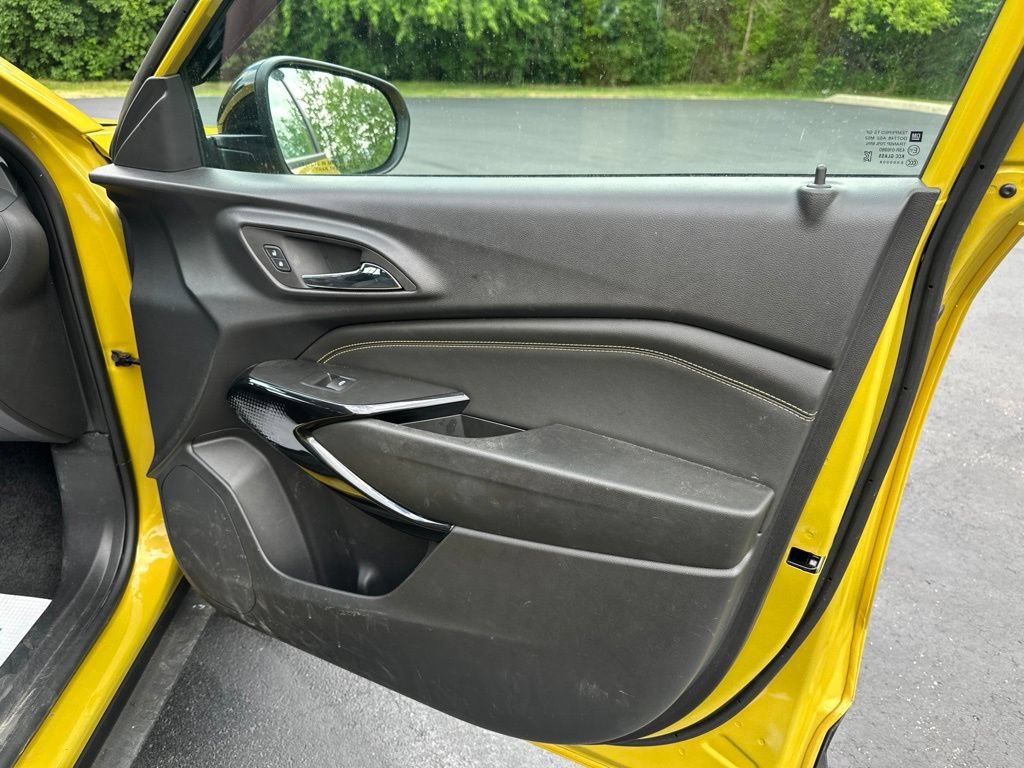 Used 2025 Chevrolet Trax ACTIV w/ Sunroof Package FWD image 21