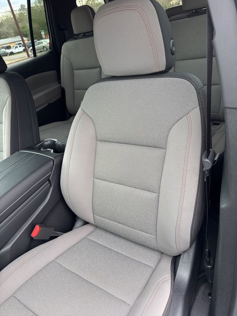 New 2026 Chevrolet Traverse LT w/ LPO, Floor Liner Package image 23