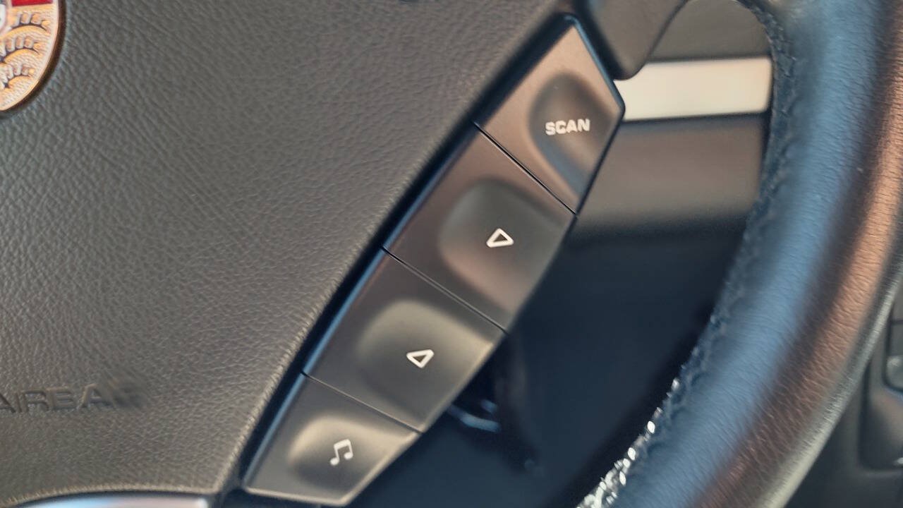 Used 2008 Porsche Cayenne AWD/4WD image 17