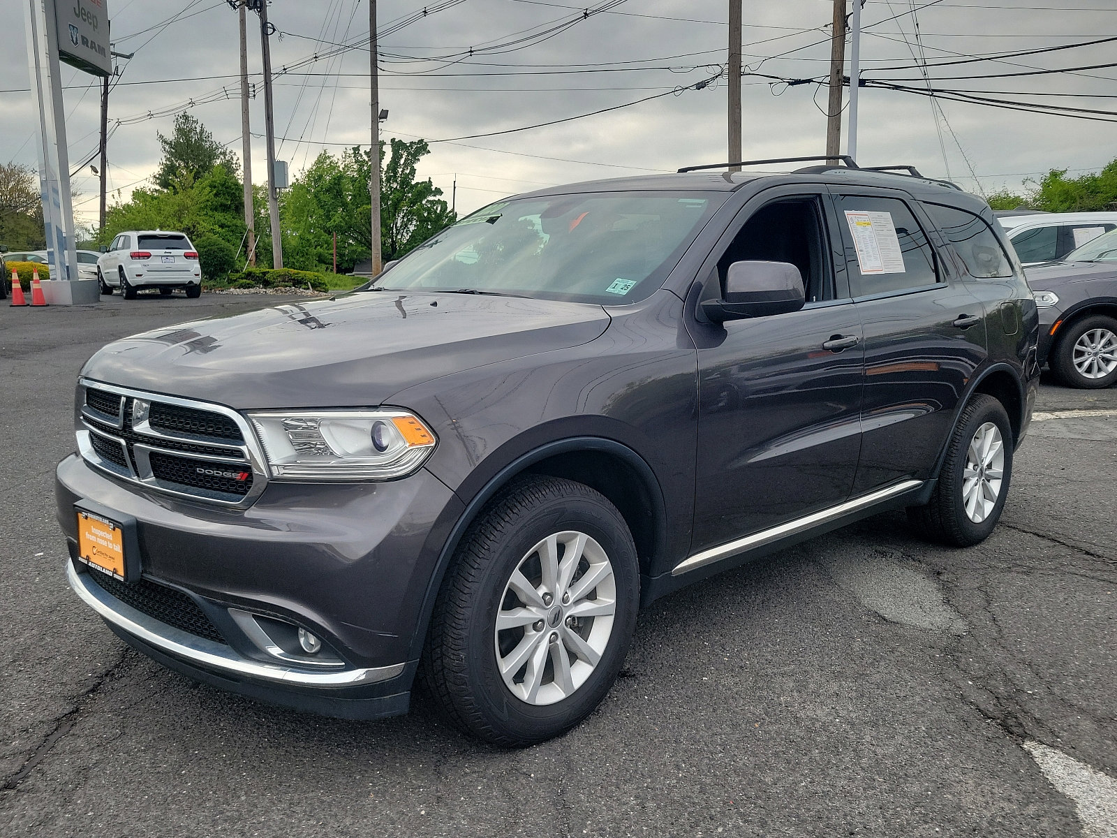 Certified 2020 Dodge Durango SXT image 3