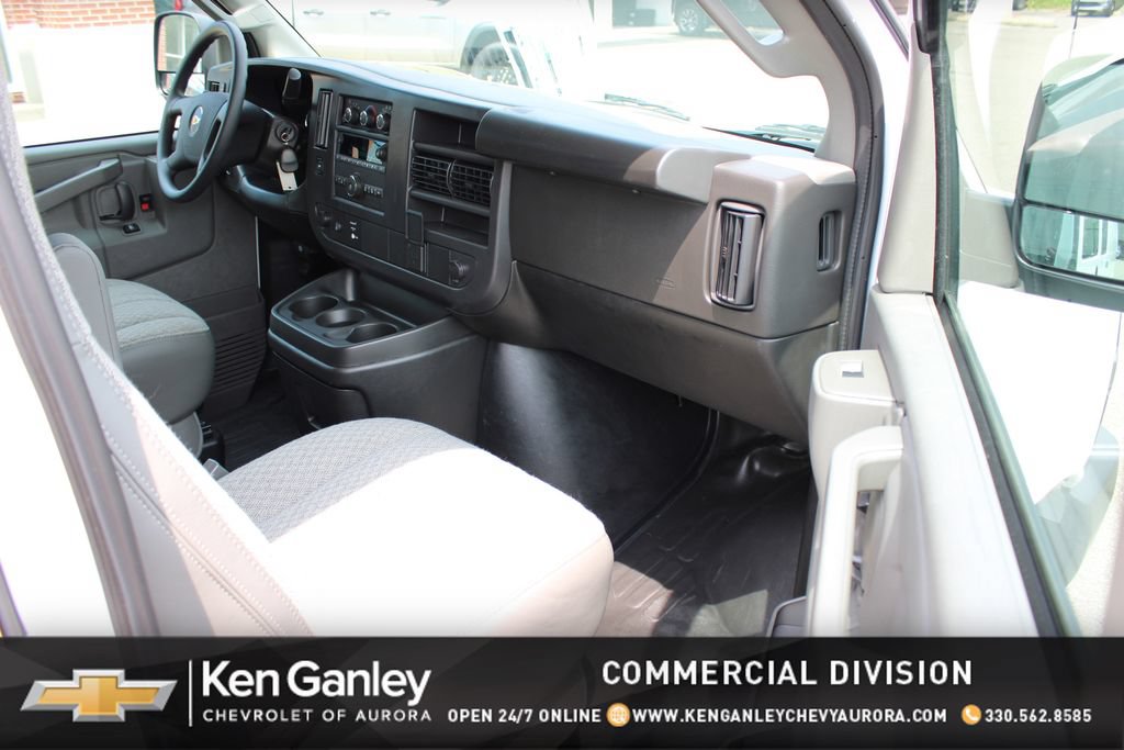 New 2026 Chevrolet Express 3500 Extended w/ Driver Convenience Package RWD image 33