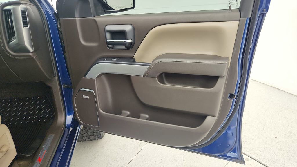 Used 2017 Chevrolet Silverado 1500 LTZ Z71 w/ LTZ Plus Package image 32