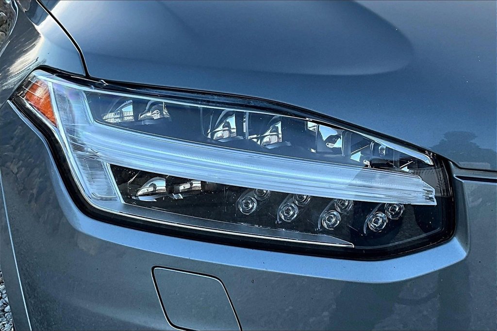 Used 2019 Volvo XC90 T6 Momentum w/ Advanced Package image 26