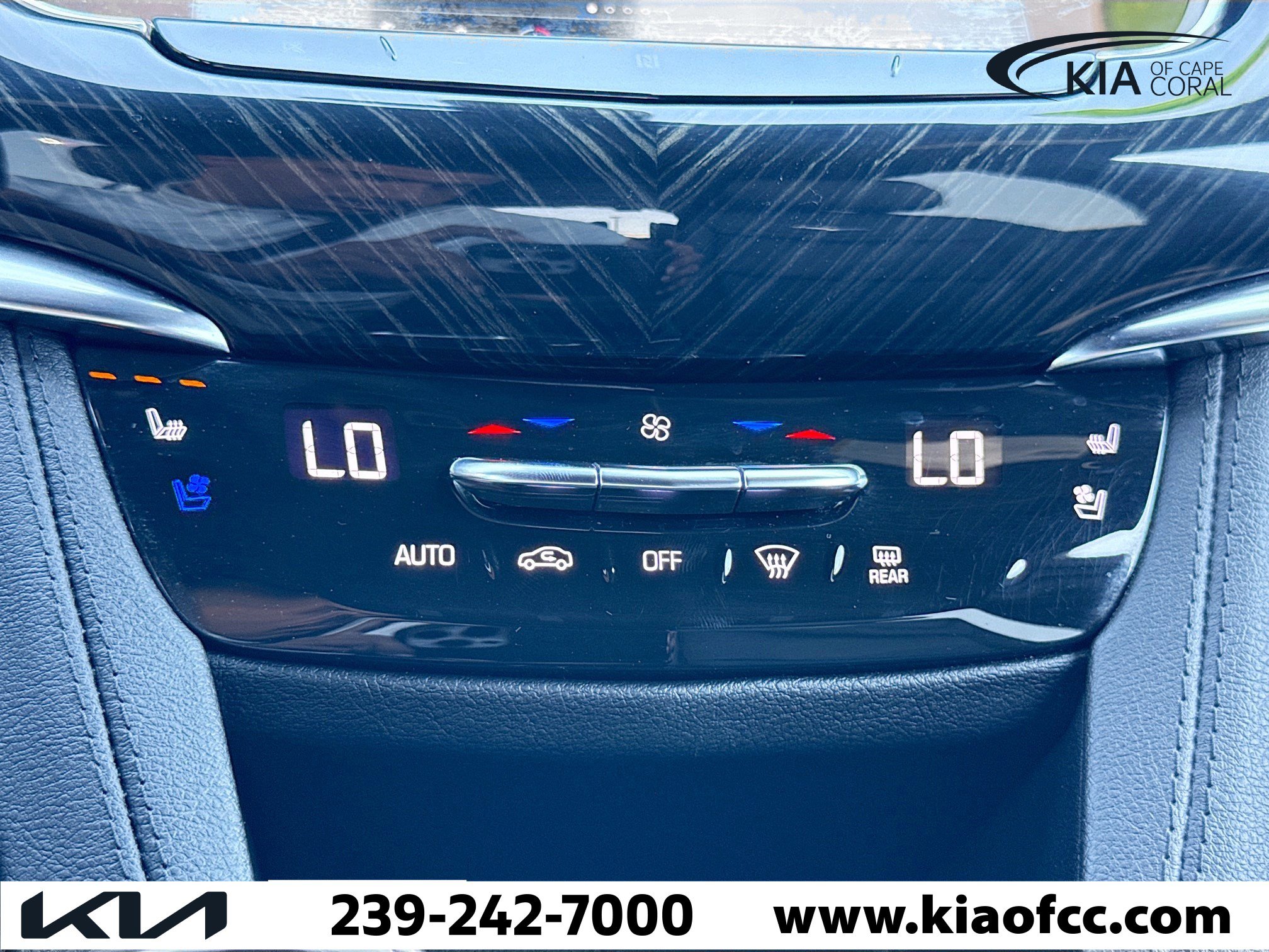 Used 2021 Cadillac XT6 Premium Luxury image 35