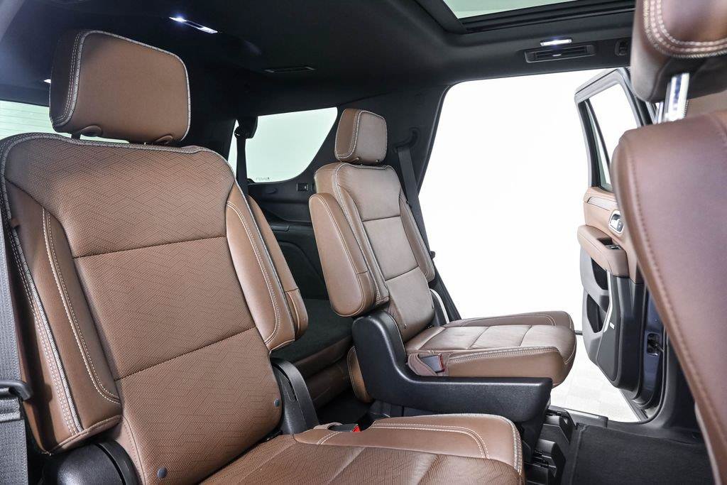 Used 2022 Chevrolet Tahoe High Country AWD/4WD image 24