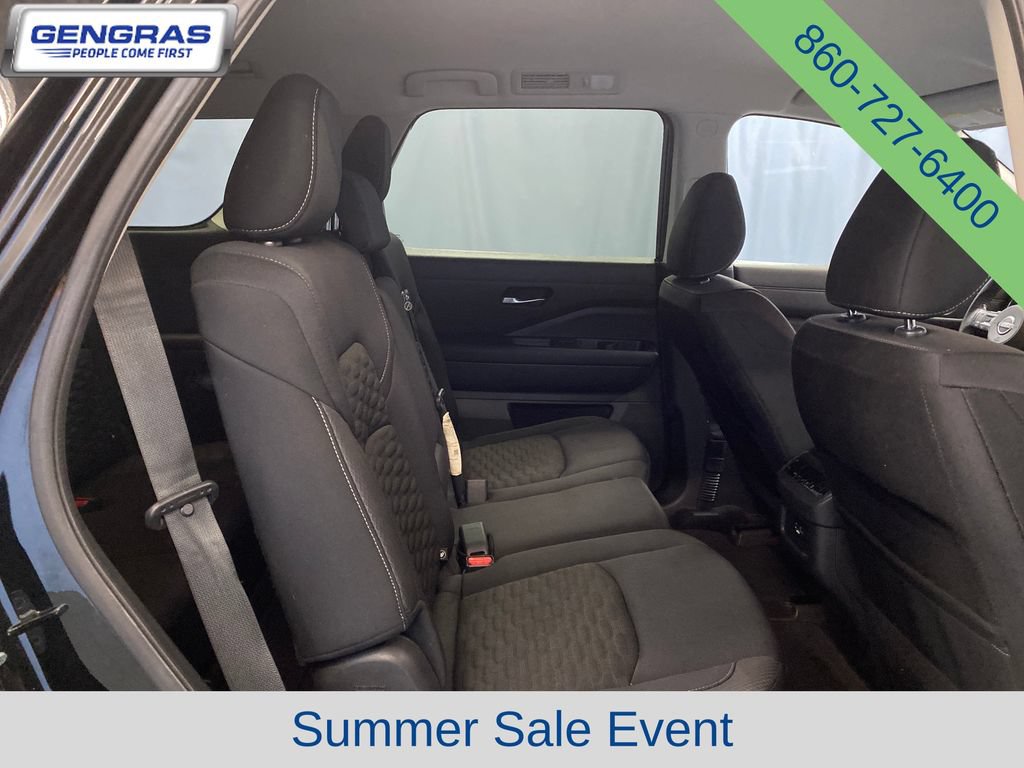 Used 2022 Nissan Pathfinder SV AWD/4WD image 37