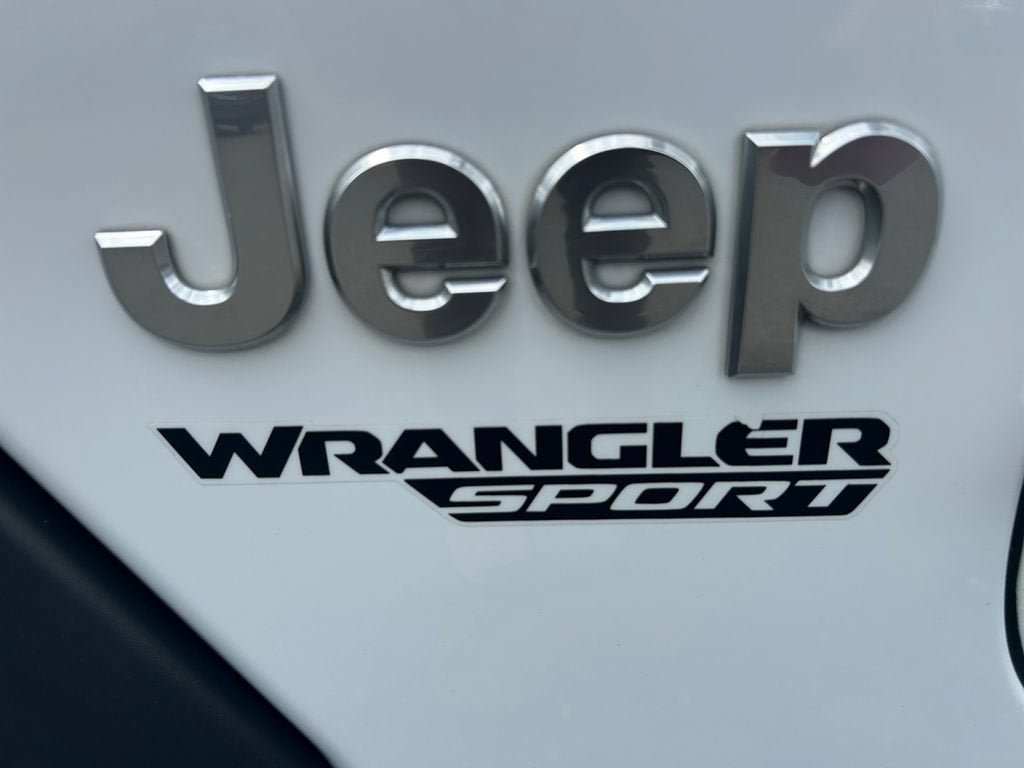 Used 2018 Jeep Wrangler Sport AWD/4WD image 34