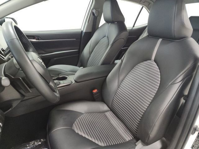Used 2024 Toyota Camry SE FWD image 19