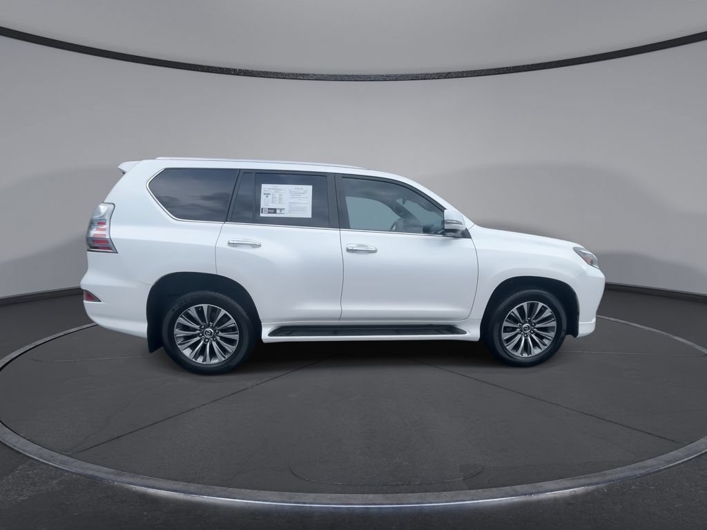 Used 2023 Lexus GX 460 Luxury w/ Accessory Package AWD/4WD image 2