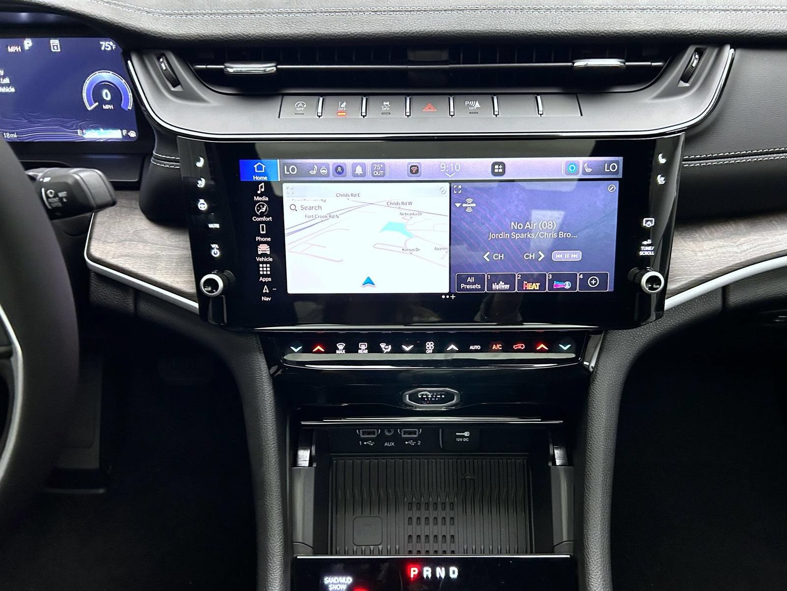 New 2027 Jeep Grand Cherokee Limited AWD/4WD image 13