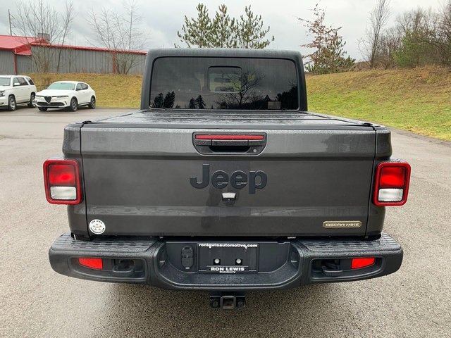 Certified 2023 Jeep Gladiator Sport image 4