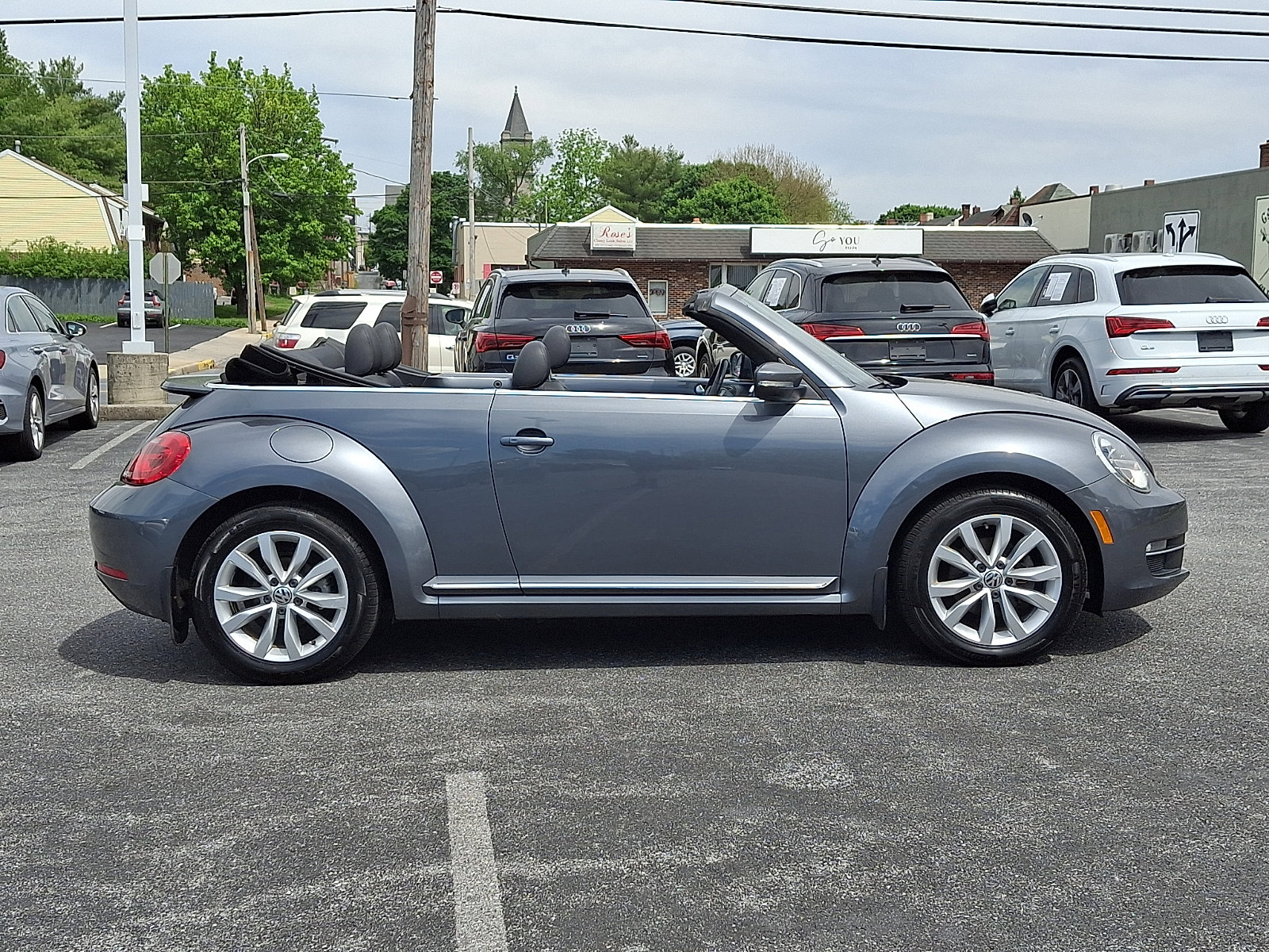 Used 2014 Volkswagen Beetle TDI FWD image 7