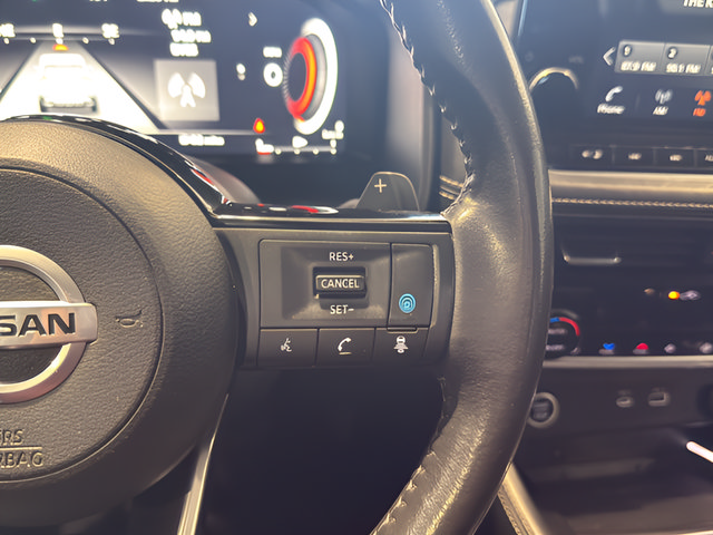 Used 2021 Nissan Rogue Platinum AWD/4WD image 22