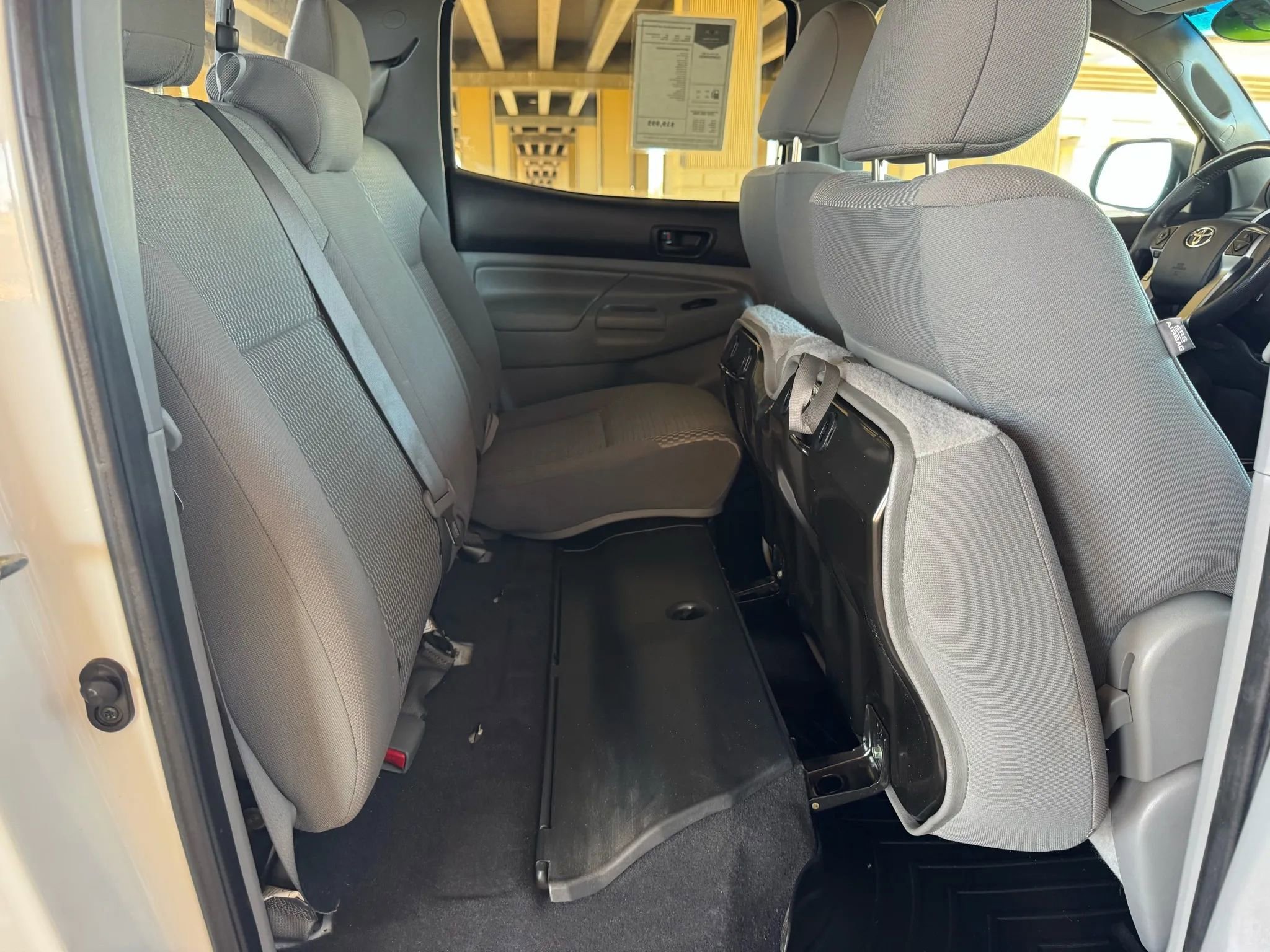 Used 2015 Toyota Tacoma PreRunner w/ SR5 Package image 17