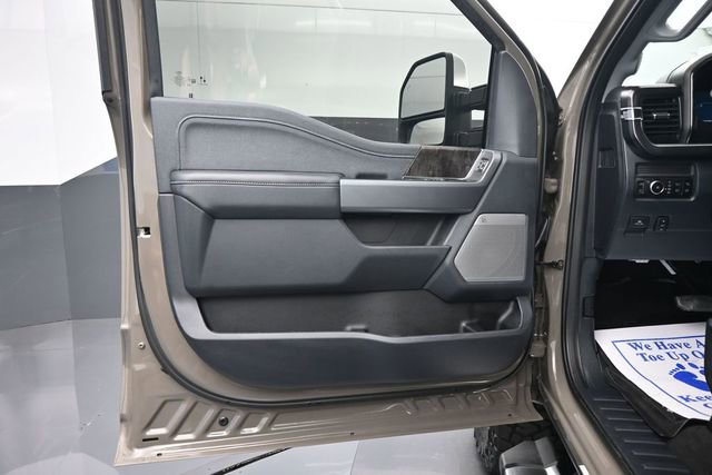 New 2026 Ford F250 4x4 Crew Cab Super Duty image 9